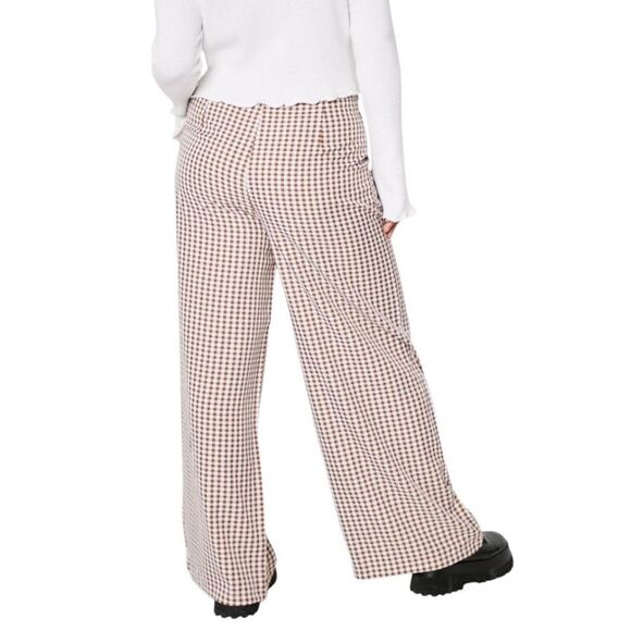 Nasty Gal Brown and White Check Ultra Wide Leg Trousers - Picture 2 of 8